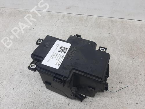 Used Fuse box Fuse box 26825377 26825377
