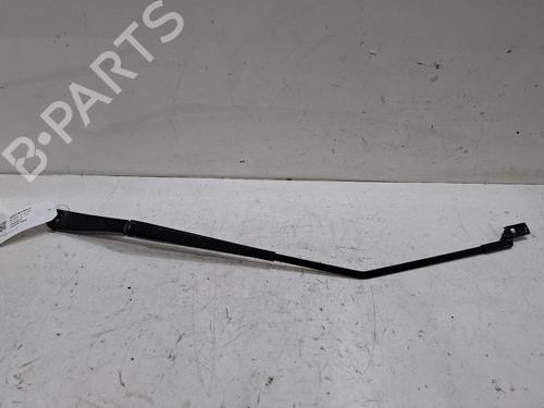 Used Front windshield wiper arm Front windshield wiper arm 39657472 39657472