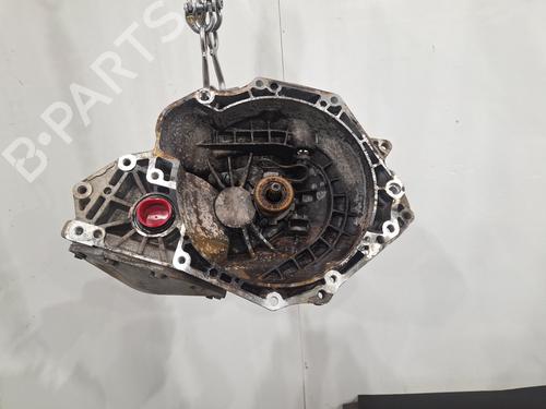 Getriebe für VAUXHALL CORSA Mk IV (E) (X15) 1.2 (69 hp) 31538200