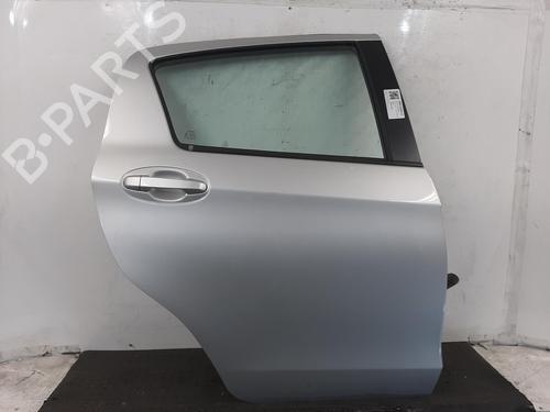 Dør højre bagtil TOYOTA YARIS (_P13_) 1.3 (NSP130_, NSP130) (99 hp) 30360397