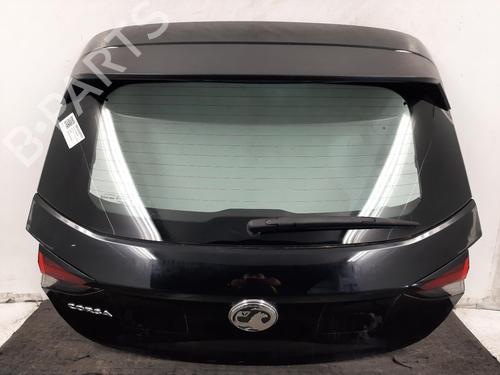 Used Tailgate VAUXHALL CORSA Mk V (F) 1.2 (75 hp) 32380571