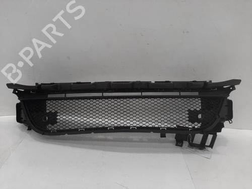 Used Grille MERCEDES-BENZ CLA Coupe (C117) CLA 180 (117.342) (122 hp) 26786240