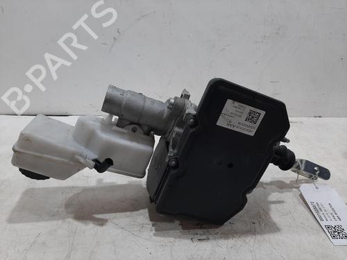 Used Brake master cylinder JAGUAR I-PACE (X590) EV400 AWD (400 hp) 30057418