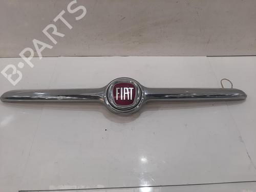 grille-fiat-500x-334_-2014-30608965 main image
