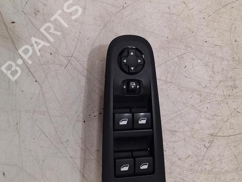 Used Right front window switch Right front window switch 36811409 36811409