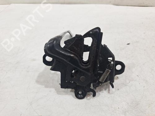 Used Hood lock TOYOTA YARIS (_P13_) 1.3 (NSP130_, NSP130) (99 hp) 32325351