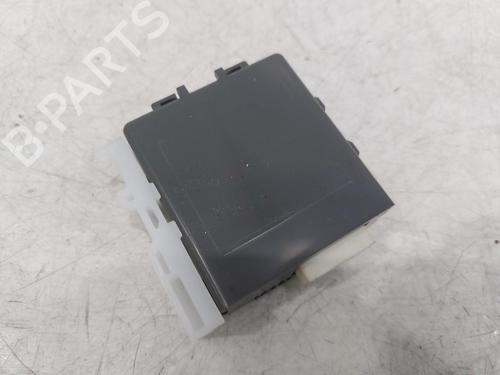 Used Control unit LEXUS NX (_Z1_) 300h AWD (AYZ15) (200 hp) 26827114