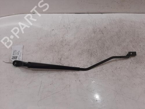 Used Front windshield wiper arm Front windshield wiper arm 36957141 36957141