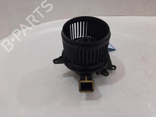 Used Heater blower motor Heater blower motor FIAT 500L (351_, 352_) 1.3 D Multijet (199LXY1A, 199LXY11) (84 hp) 33647203 33647203