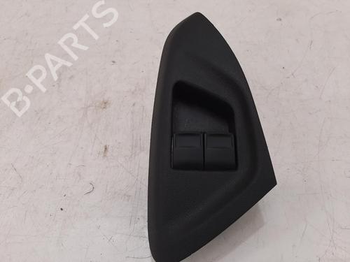 switch-toyota-aygo-_b4_-2014-33336072 main image