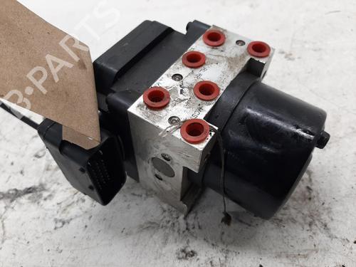 Used ABS pump CHEVROLET AVEO / KALOS Hatchback (T200) 1.4 16V (94 hp) 26867419