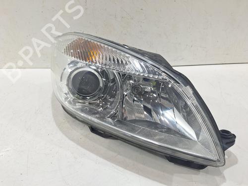 Used Right headlight SKODA FABIA II (542) 1.2 (70 hp) 31812409