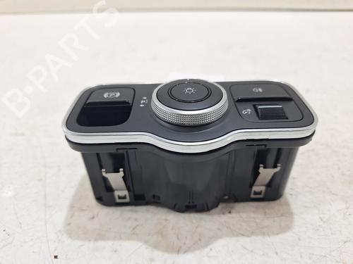 Commande de phare MERCEDES-BENZ A-CLASS Saloon (V177) A 180 (177.184) | BP30928265I24