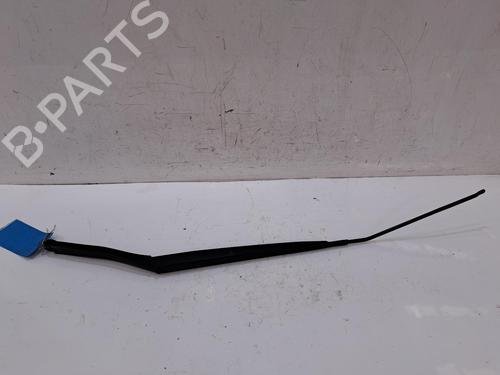 front-windshield-wiper-arm-renault-clio-iv-bh_-2012-2013-2014-2015-2016-2017-2018-2019-2020-2021-37435172 main image