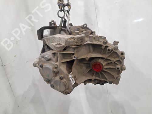 Gearbox VOLVO V40 Hatchback (525) T2 | BP30324938M3