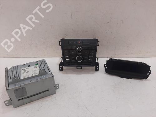 radio-vauxhall-zafira-mk-iii-p12-2011-2012-2013-2014-2015-2016-2017-2018-32718484 main image