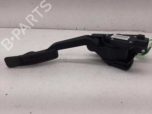 Pedal Pedal ASTON MARTIN VANTAGE Volante 6.0 V12S (573 hp) 26795547 26795547