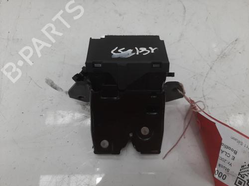 Used Tailgate lock MERCEDES-BENZ E-CLASS (W211) E 320 CDI (211.026) (204 hp) 26855728