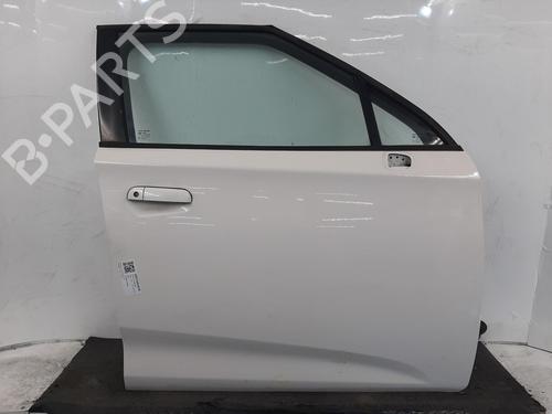 Porte avant droite Porte avant droite MG MG 3 1.5 (109 hp) 33988479 33988479