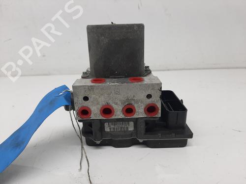 Used ABS pump PEUGEOT 5008 (0U_, 0E_) 1.6 HDi (112 hp) 26845795