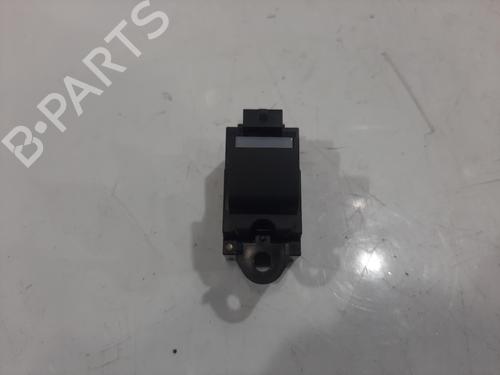 other-jaguar-i-pace-x590-2018-29883815 main image