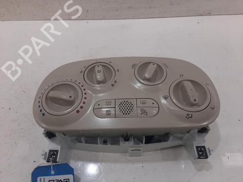 climate-control-fiat-500-312_-2007-32718236 main image