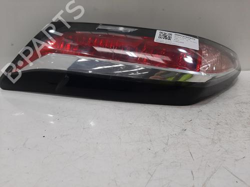 left-taillight-toyota-aygo-_b4_-2014-34038598 main image