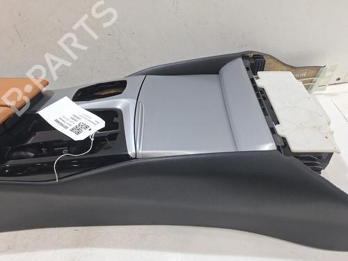Middle console BMW 5 (G30, F90) 530 e Plug-in Hybrid | BP32422732I22