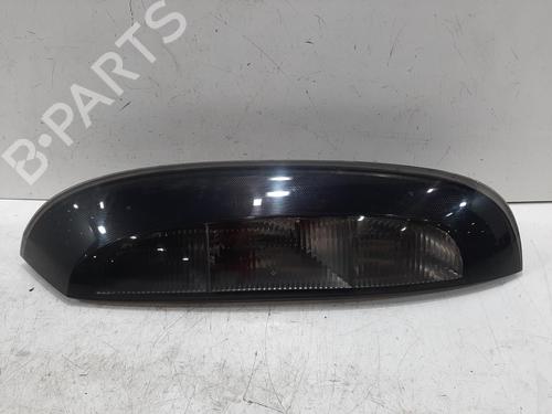 Feu arrière droit VAUXHALL CORSA Mk II (C) (X01) 1.2 Twinport (F08, F68) (80 hp) 31965198