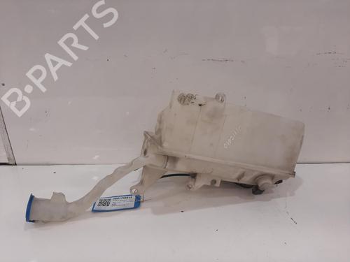 windscreen-washer-tank-volvo-xc60-i-suv-156-2008-2009-2010-2011-2012-2013-2014-2015-2016-2017-2018-36383663 main image