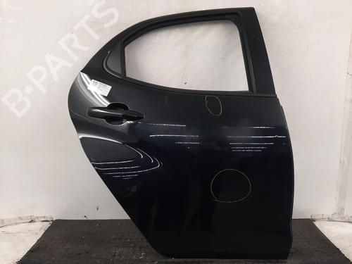 Used Right rear door TOYOTA YARIS (_P21_, _PA1_, _PH1_) 1.5 Hybrid (MXPH10, MXPH11) (116 hp) 32380277