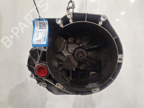 Used Gearbox VOLVO V40 Hatchback (525) D2 (114 hp) 31928268