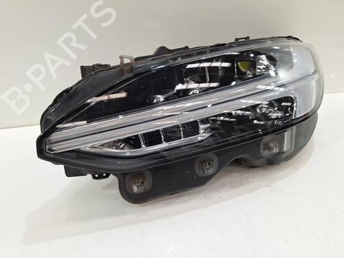 Used Left headlight VOLVO V90 II Cross Country (236) B5 Mild-Hybrid AWD (250 hp) 27872696