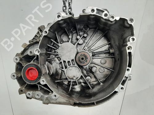 Used Gearbox VOLVO V40 Hatchback (525) D2 (120 hp) 28448874