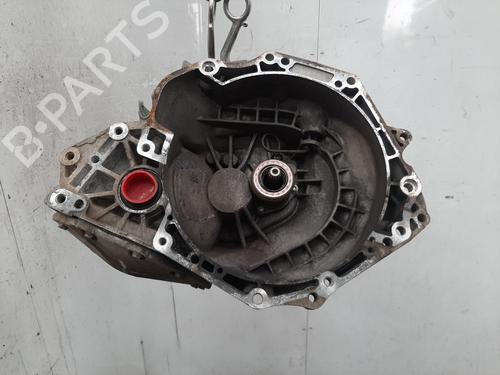 Used Gearbox VAUXHALL CORSA Mk IV (E) (X15) 1.4 (75 hp) 26869349