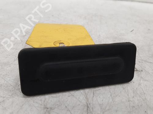 Used Tailgate handle PEUGEOT 208 I (CA_, CC_) 1.4 VTi (95 hp) 26859084