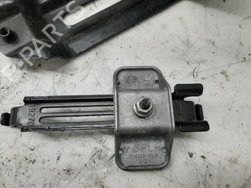 Support TESLA MODEL 3 (5YJ3) EV | BP29266187C155 