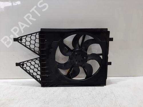 Used Radiator fan Radiator fan 36811473 36811473