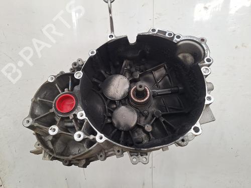 Used Gearbox VOLVO V60 I (155) D3 / D4 (163 hp) 27872799