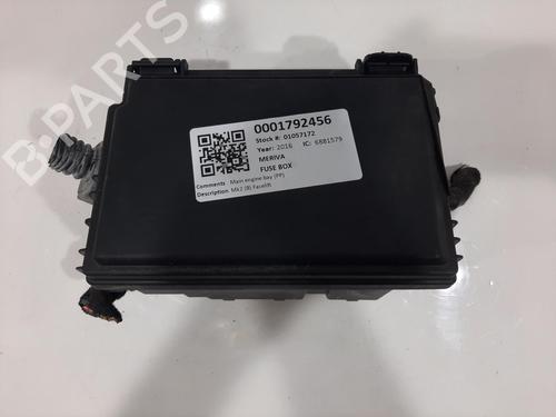 Used Fuse box Fuse box 38015339 38015339