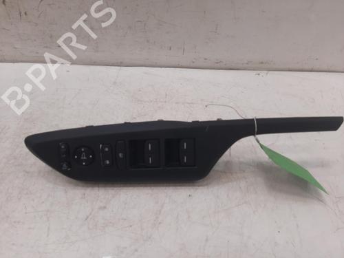 Høyre Foran elrute bryter Høyre Foran elrute bryter HONDA CIVIC X Hatchback (FC_, FK_) 1.0 VTEC (FK6) (129 hp) 37409307 37409307