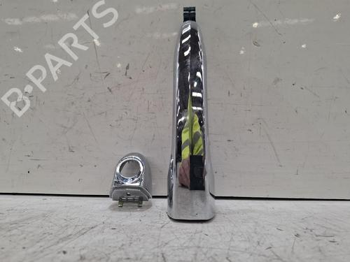 front-right-exterior-door-handle-fiat-500x-334_-2014-40215157 main image
