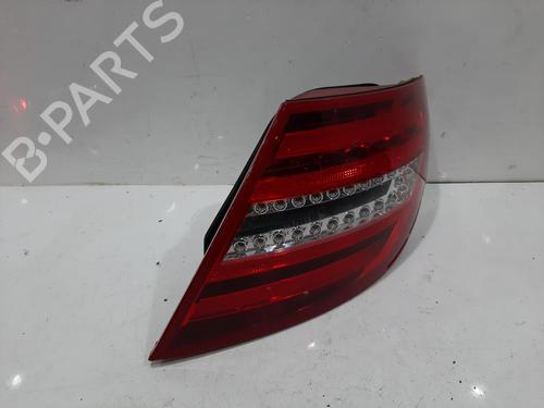 Used Right taillight Right taillight 37272623 37272623