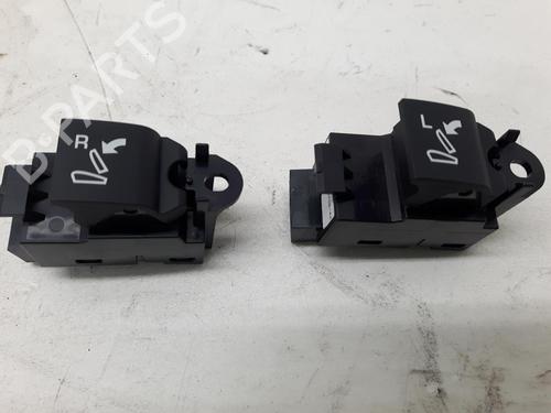 electronic-module-land-rover-discovery-sport-l550-2014-31304888 main image