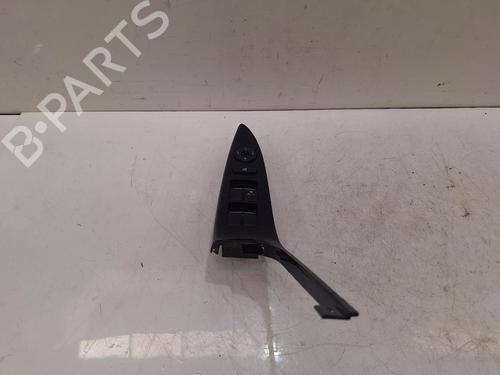Used Right front window switch Right front window switch 38463703 38463703