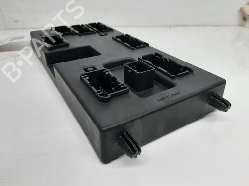 Fuse box LAND ROVER RANGE ROVER SPORT II (L494) 4.4 SDV8 4x4 | BP26869206E1 