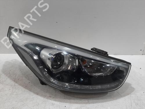 Used Right headlight HYUNDAI ix35 (LM, EL, ELH) 1.6 (135 hp) 26861062