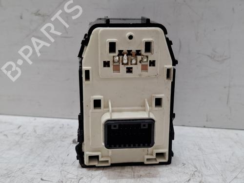 Right front window switch KIA STONIC (YB) 1.0 T-GDi | BP39655589I26 - Image 5