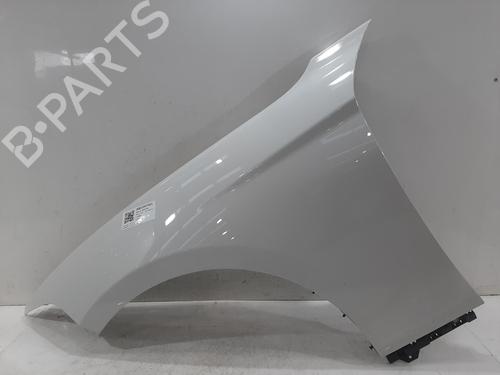 Guarda-lamas esquerdo BMW 1 (F20) 116 d (116 hp) 31315780