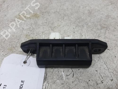 Used Tailgate handle Tailgate handle TOYOTA YARIS (_P21_, _PA1_, _PH1_) 1.5 Hybrid (MXPH10, MXPH11) (116 hp) 26778421 26778421